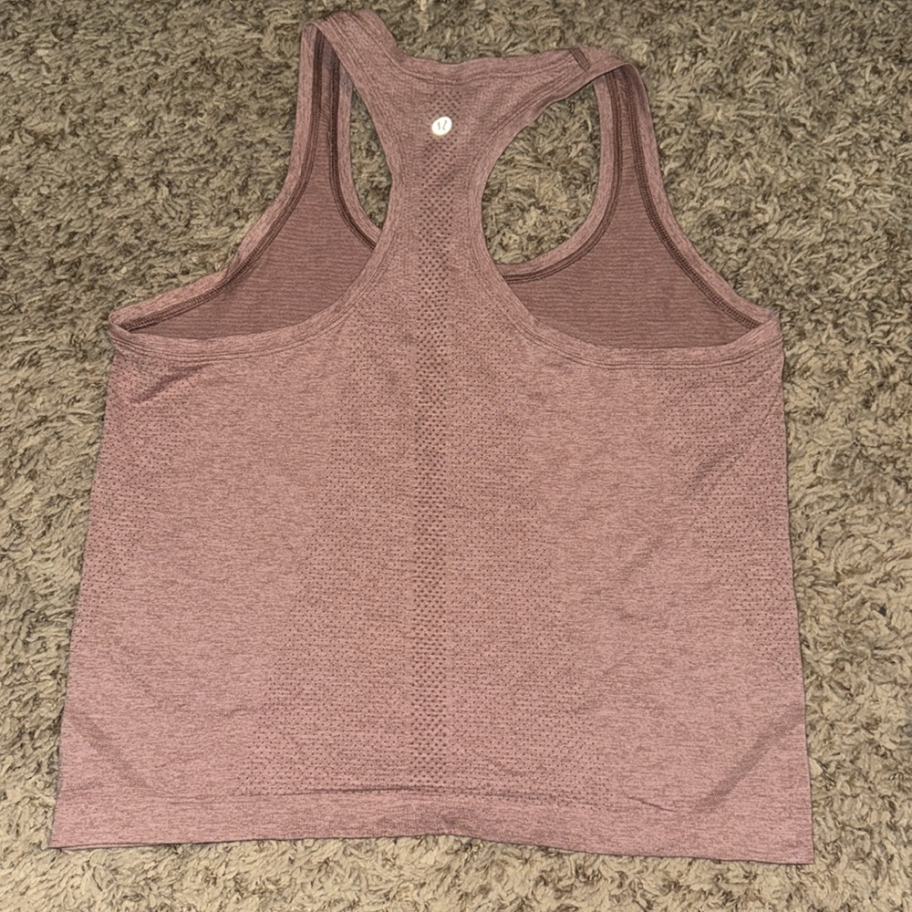Lululemon Size 10 Swiftly Tech Racerback Tank Top 2.0 Race Length Pink Light - Picture 2 of 5